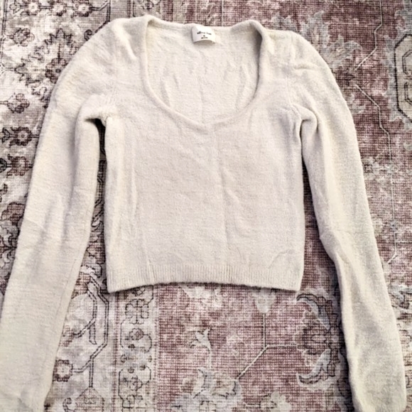 Aritzia Wilfred Hush Knit Sweetheart Sweater - Picture 3 of 4
